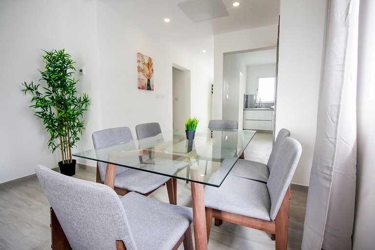 Private apartment, 2Bdrm and 2Bath near the golf