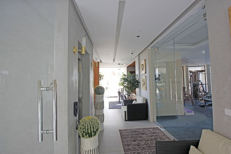 Studio, área de coworking, gym, padel y restaurant