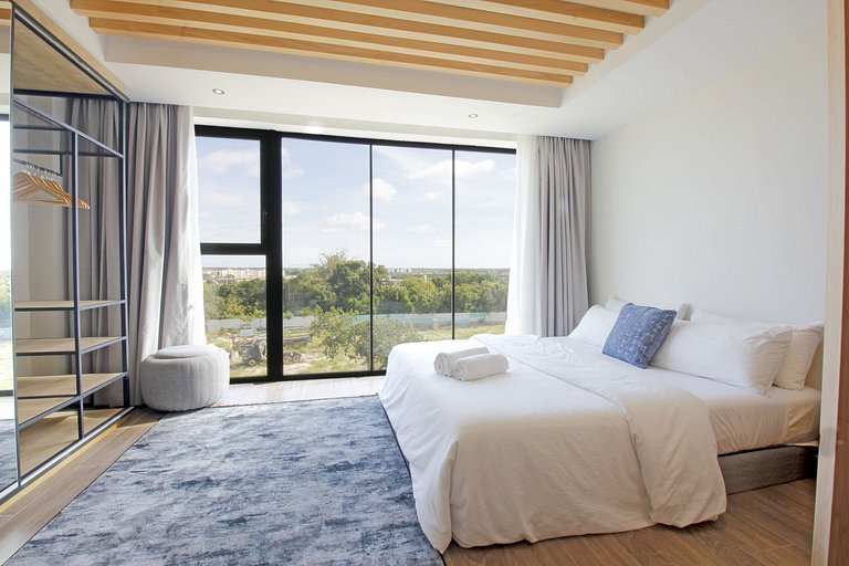 Studio, coworking area, gym, padel and restaurant