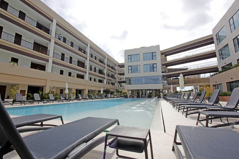 Studio, área de coworking, gym, padel y restaurant