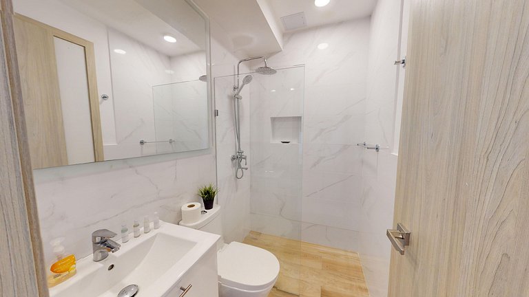 Piscina gigante, condominio totalmente equipado.