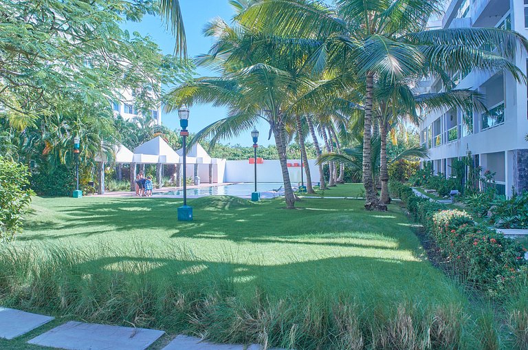 Suitable for 6 people, 2 min from the beach.