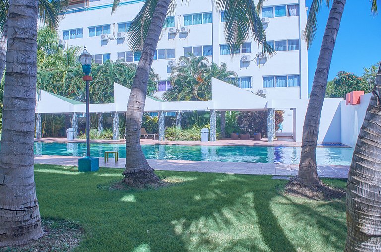 Suitable for 6 people, 2 min from the beach.