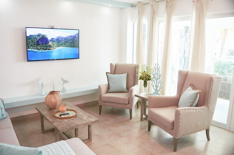 Marine Style & Comfort at Bávaro with Beach Club