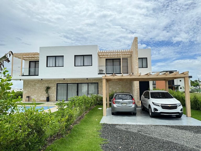 ¡Tu casa soñada en Punta Cana, hecha a tu medida!