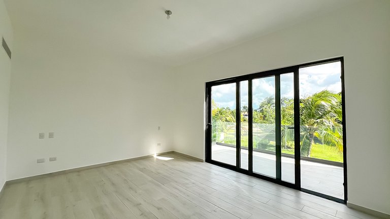 Villa de lujo con beneficios exclusivos en cadena hotelera.