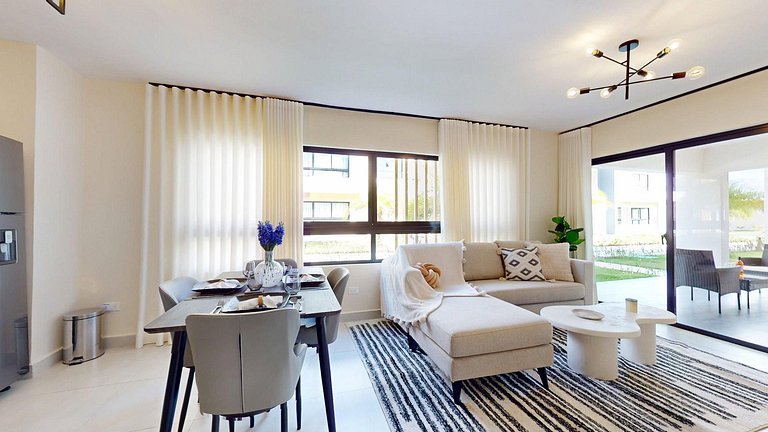 Elegant Apt Near Downtown & Hotspots