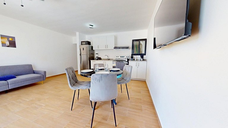 Apartamento moderno ideal para trabajo y descanso