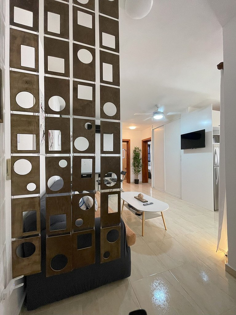 Apartamento con Estilo y Piscina, cerca de Playa