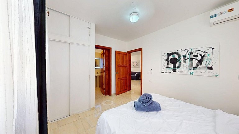 Stylish Apartment with Pool, Steps from the Beach