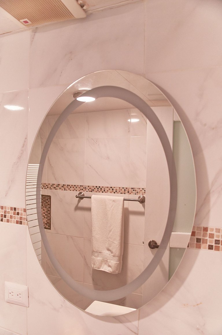 Sleeps 6, steps from the beach and with a pool