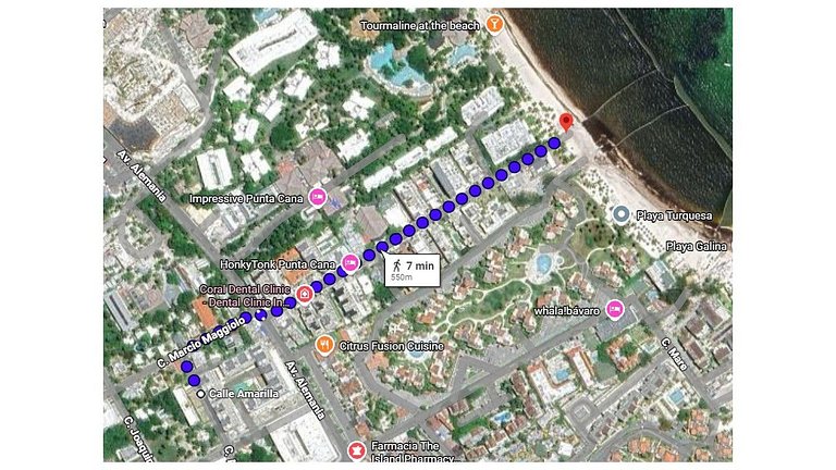 Two minute walk to the beach with a swimming pool