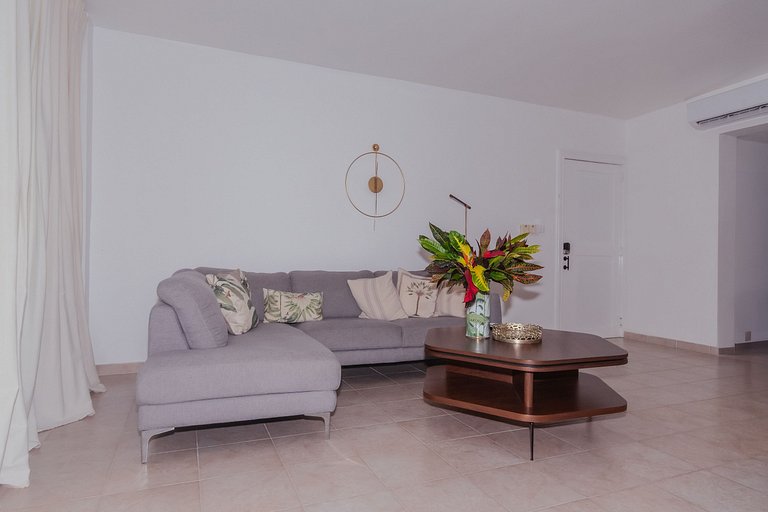 Minimalist Serenity at Retiro Bávaro