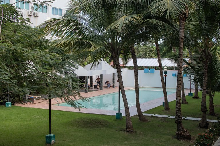 Suitable for 6 people, 2 min from the beach.