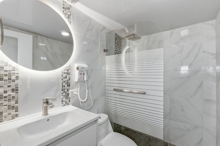 Sleeps 6, steps from the beach and with a pool