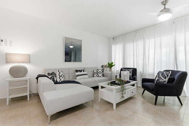 Apt para 6 personas, a pasos de la playa y piscina