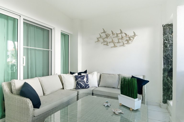 Sleeps 6, steps from the beach and with a pool