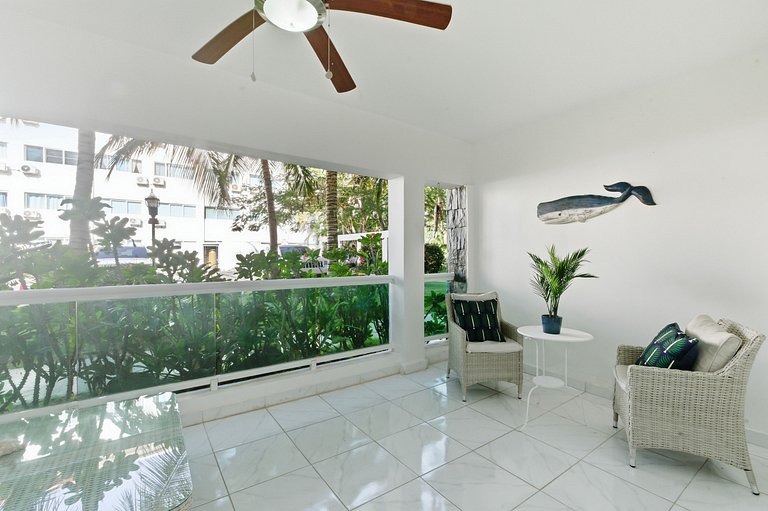 Sleeps 6, steps from the beach and with a pool