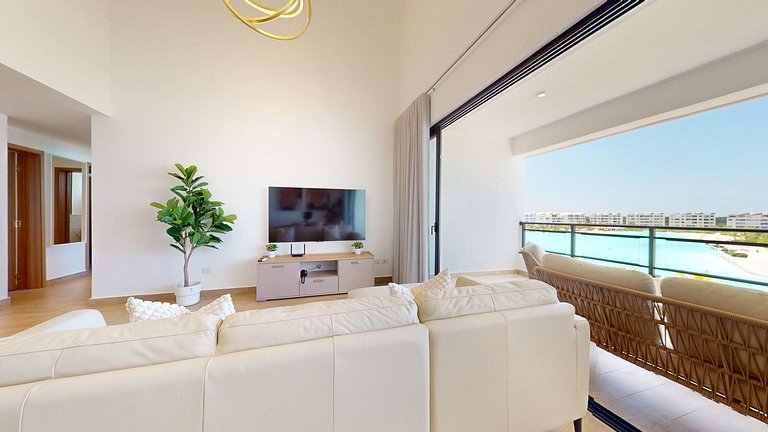 Penthouse 3BR Frente a Laguna Privada Bavaro