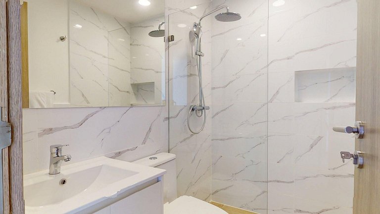 Penthouse 3BR Frente a Laguna Privada Bavaro