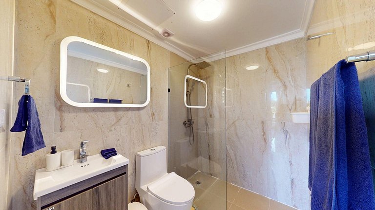 2BR piscina gym seguridad Villa Bavaro Punta Cana
